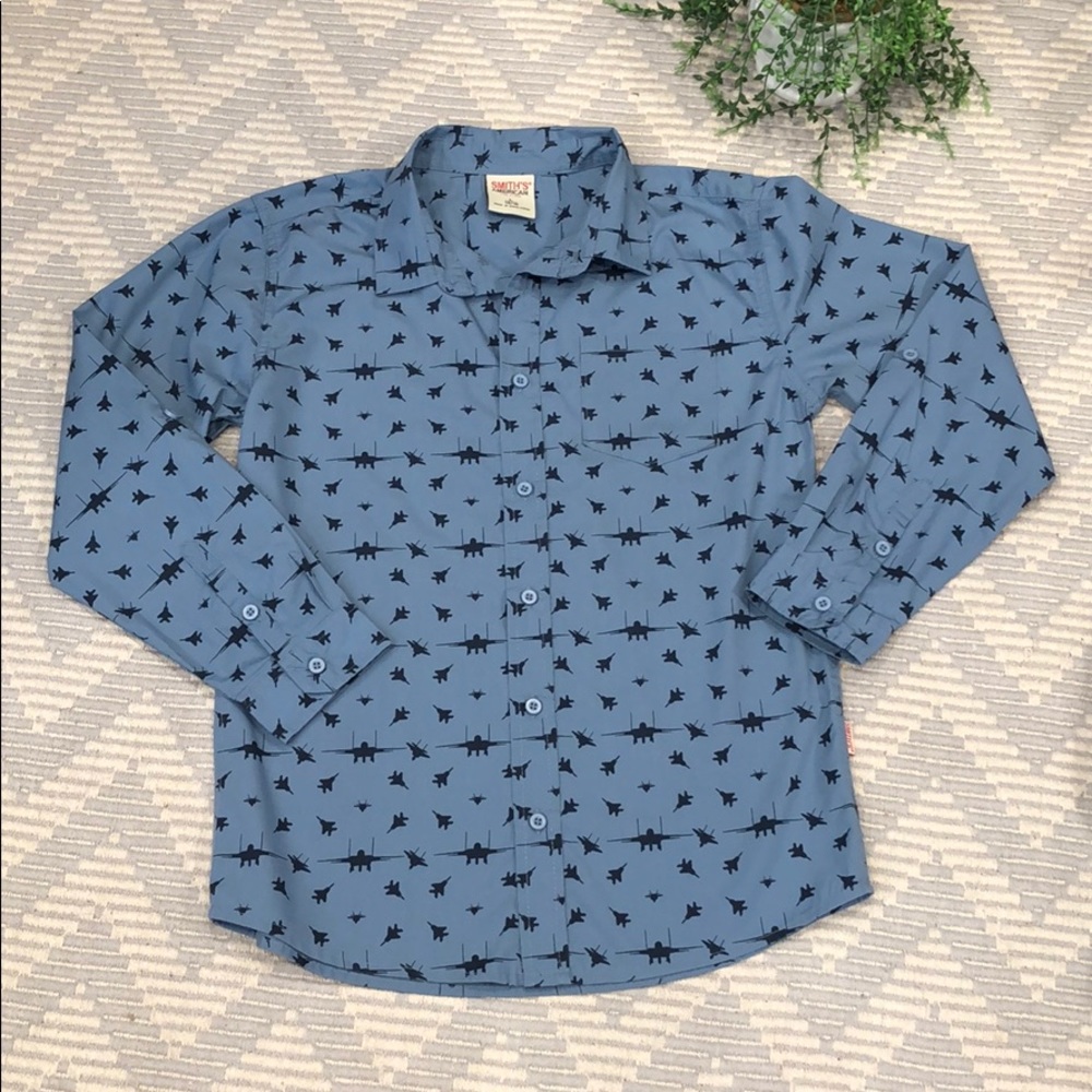 Smith’s American shirt